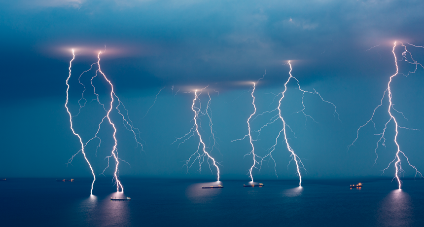 Hotspots found for lightning's superbolts