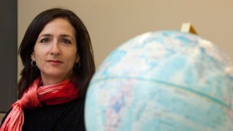 An examination of Earth’s atmosphere would turn up oxygen, methane and other telltale signs of life. Sara Seager is looking for similar signs on exoplanets — planets beyond our own solar system.