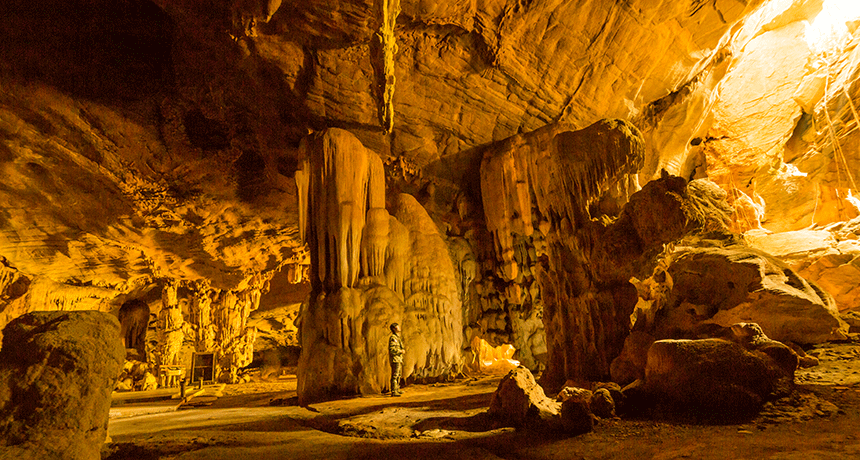 860-header-speleology-iStock-481871499.gif