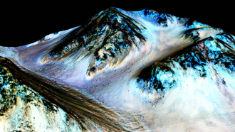 water streaks on Mars