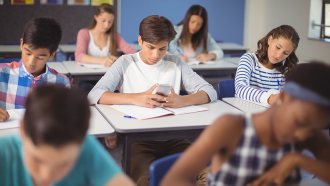 860_phones_in_classroom.png