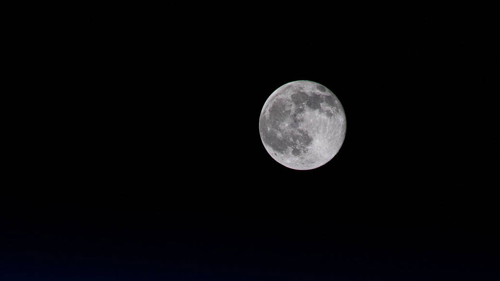 1030_LL_moon_feat.jpg?w=1030