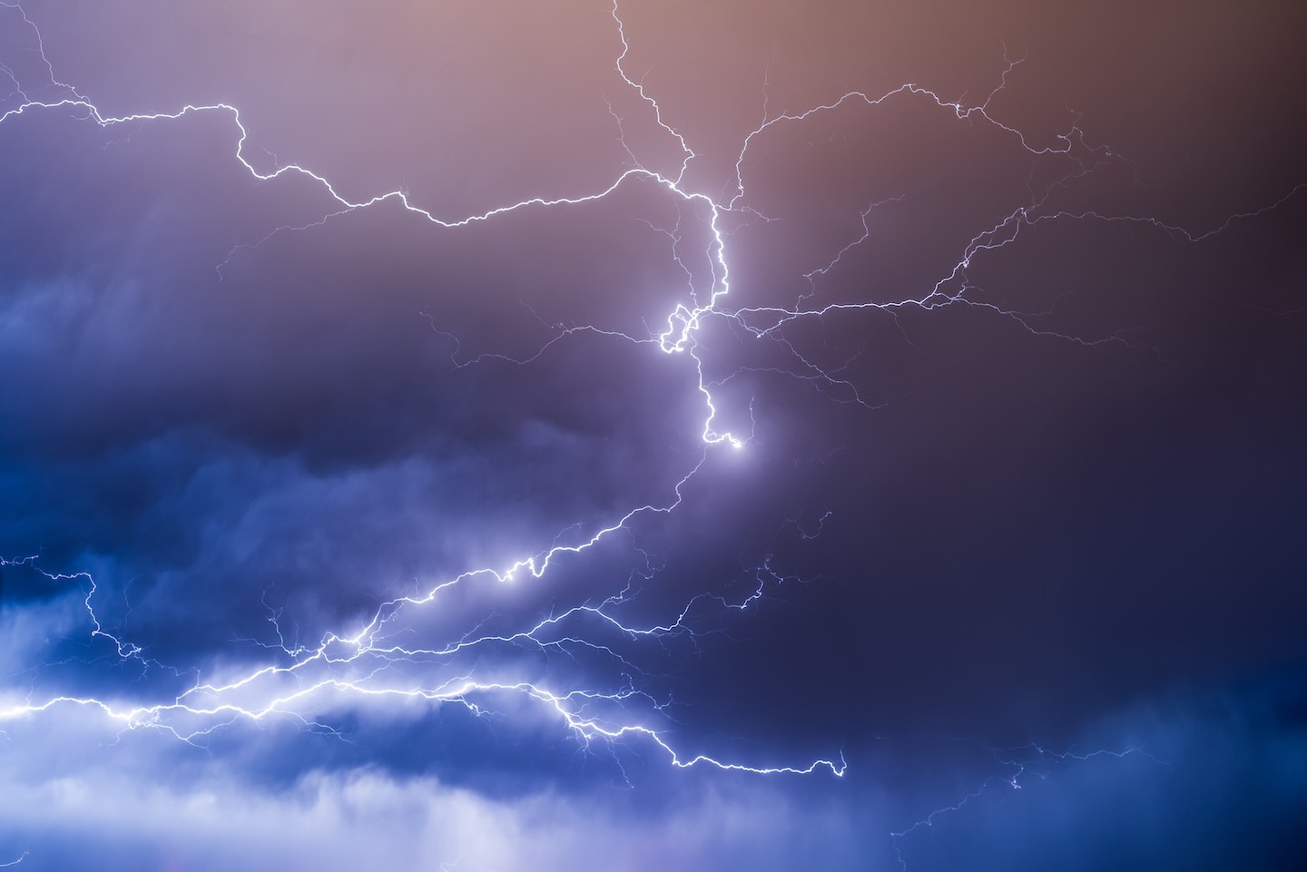 Humidity Lightning New device can harvest clean energy from humid air anywhere